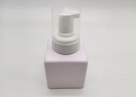Różowe plastikowe butelki kosmetyczne PET o pojemności 250 ml z pompką piankową